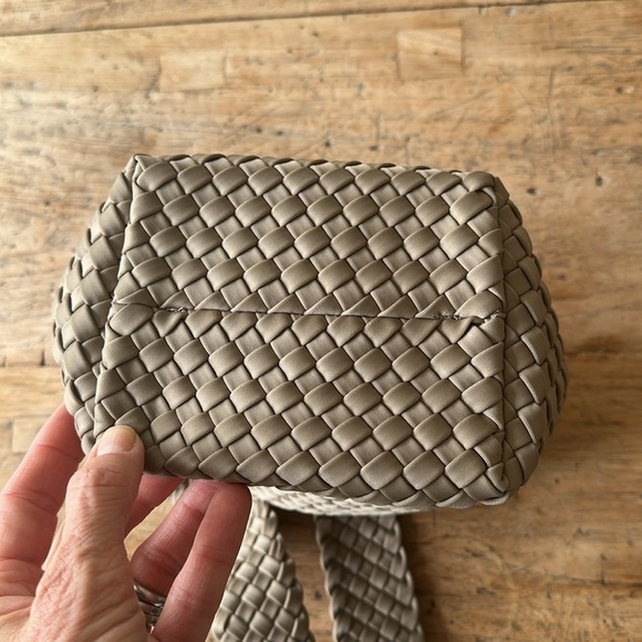 Naghedi Bag Laguna Crossbody EUC - Picture 6 of 8